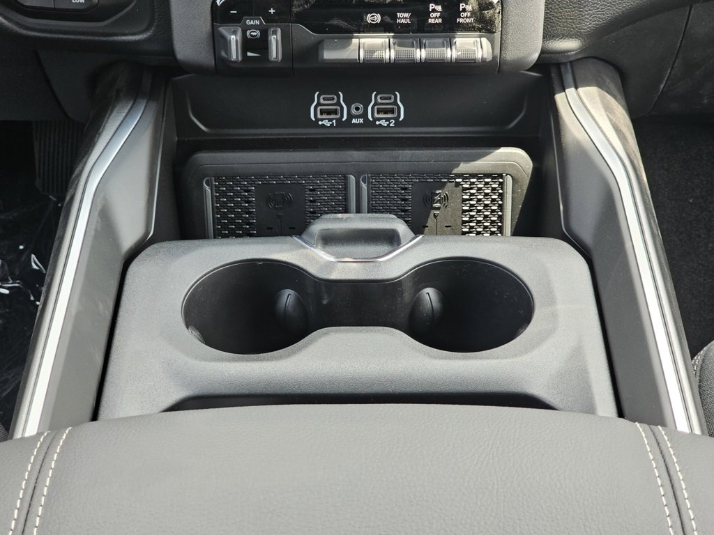 New 2025 RAM 2500 Big Horn image 34