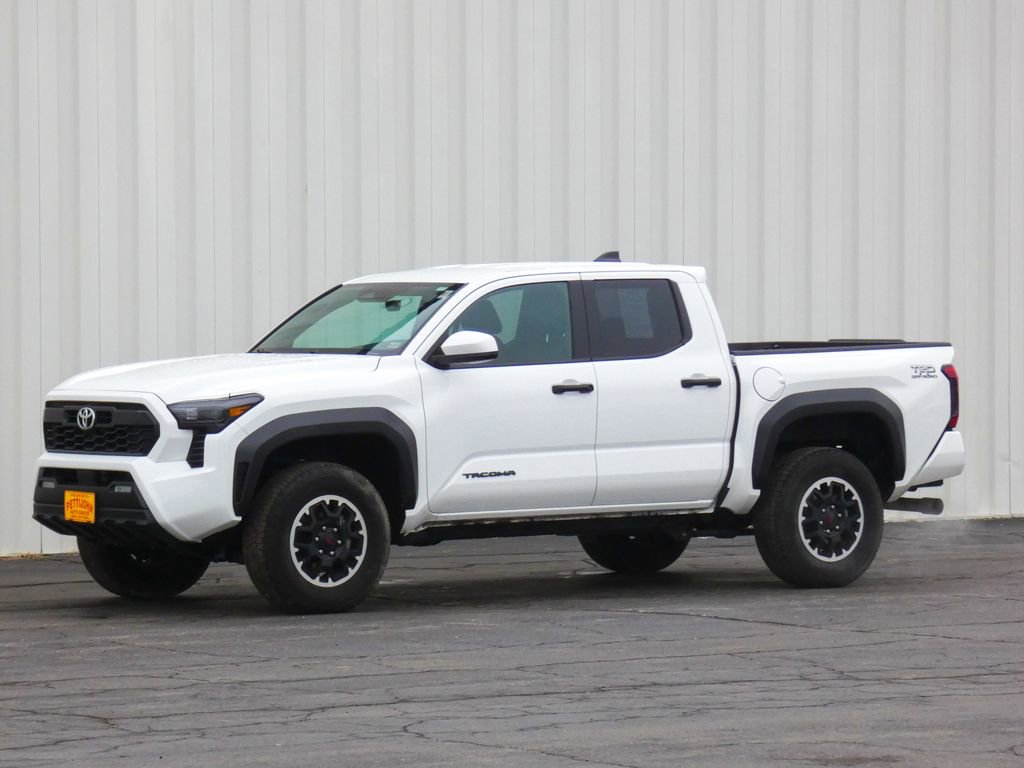 Used 2025 Toyota Tacoma TRD Off-Road image 34