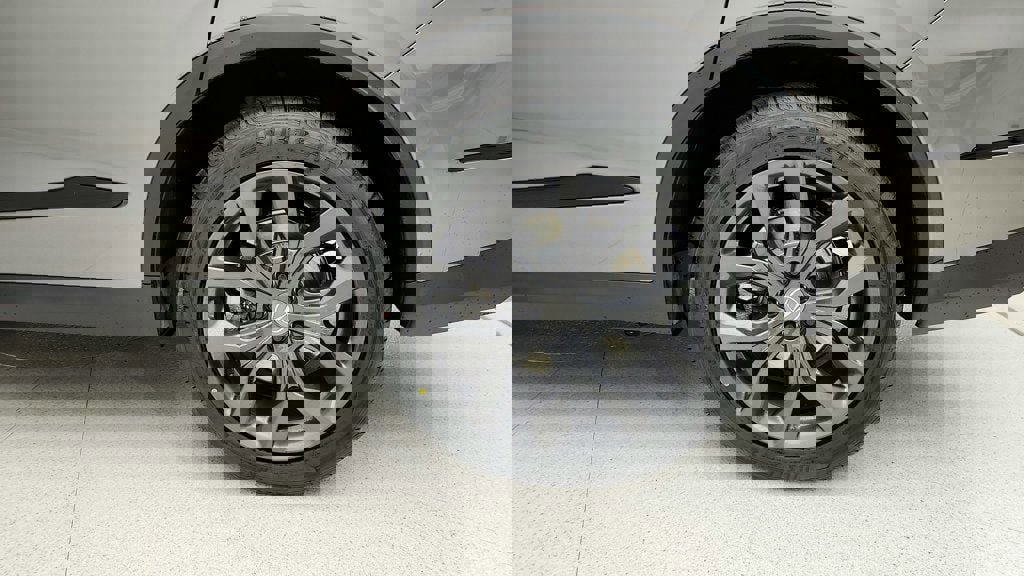 Used 2023 Acura MDX A-Spec image 9