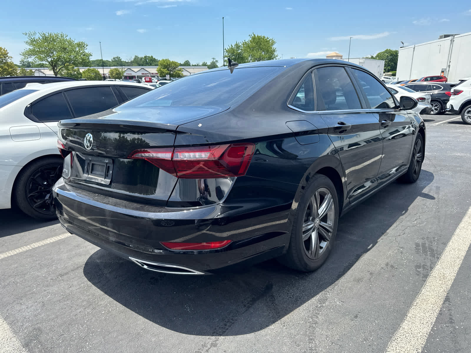 Used 2020 Volkswagen Jetta R-Line FWD image 6