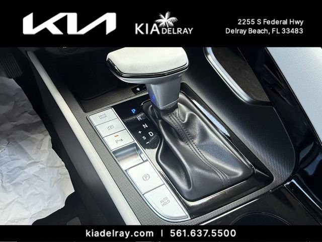 Used 2024 Hyundai Elantra Limited image 25