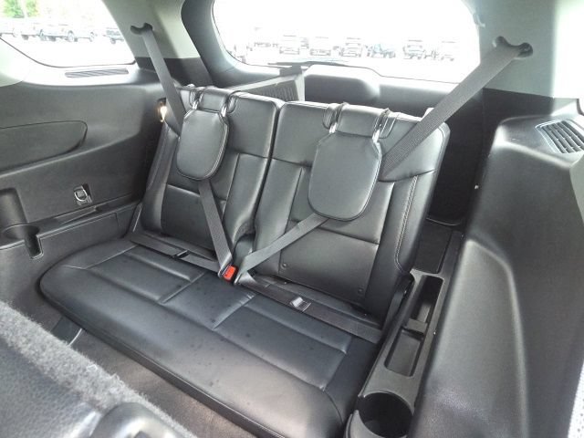 Used 2021 Ford Explorer XLT w/ Equipment Group 202A AWD/4WD image 16