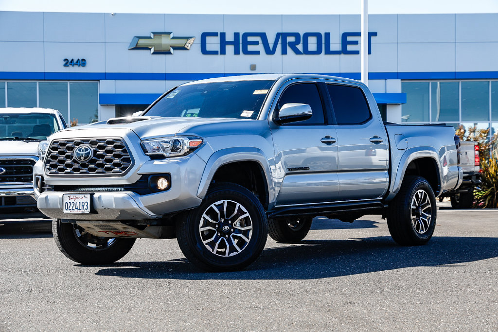 Used 2022 Toyota Tacoma TRD Sport w/ TRD Premium Sport Package AWD/4WD image 1