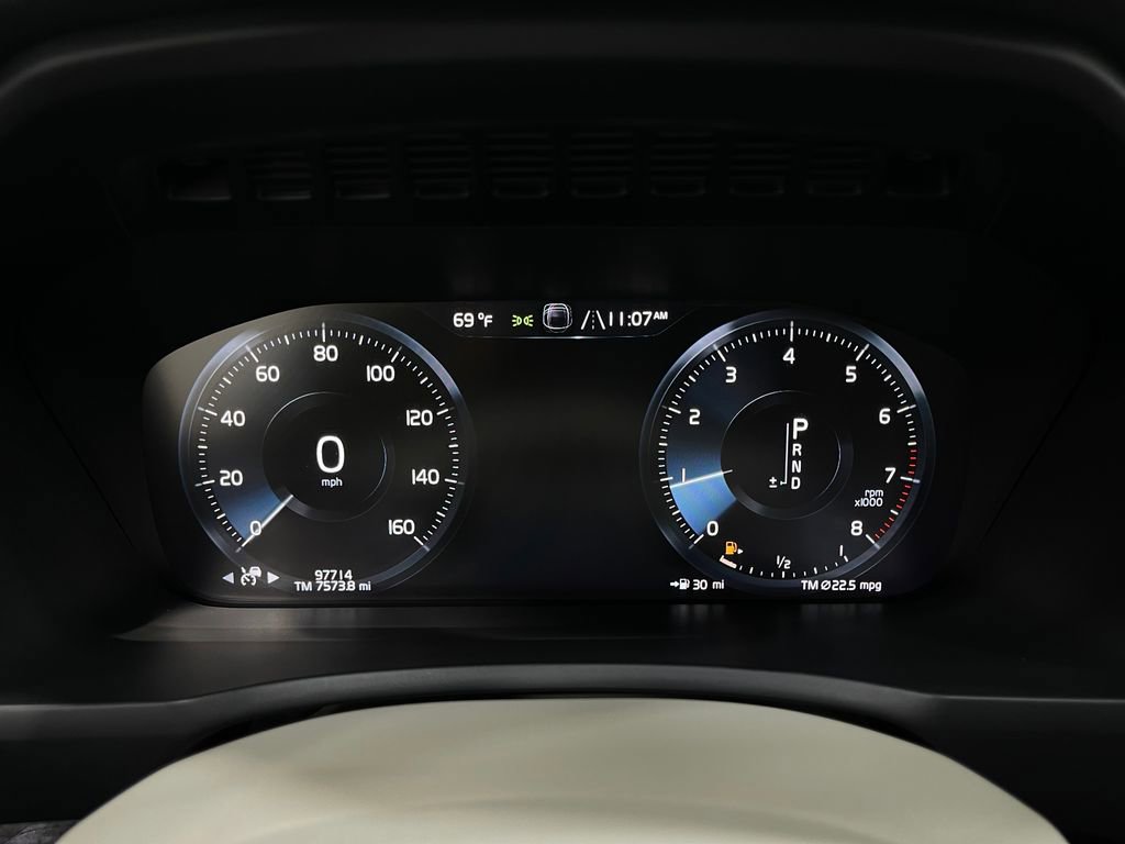 Used 2019 Volvo XC90 T6 Momentum image 24