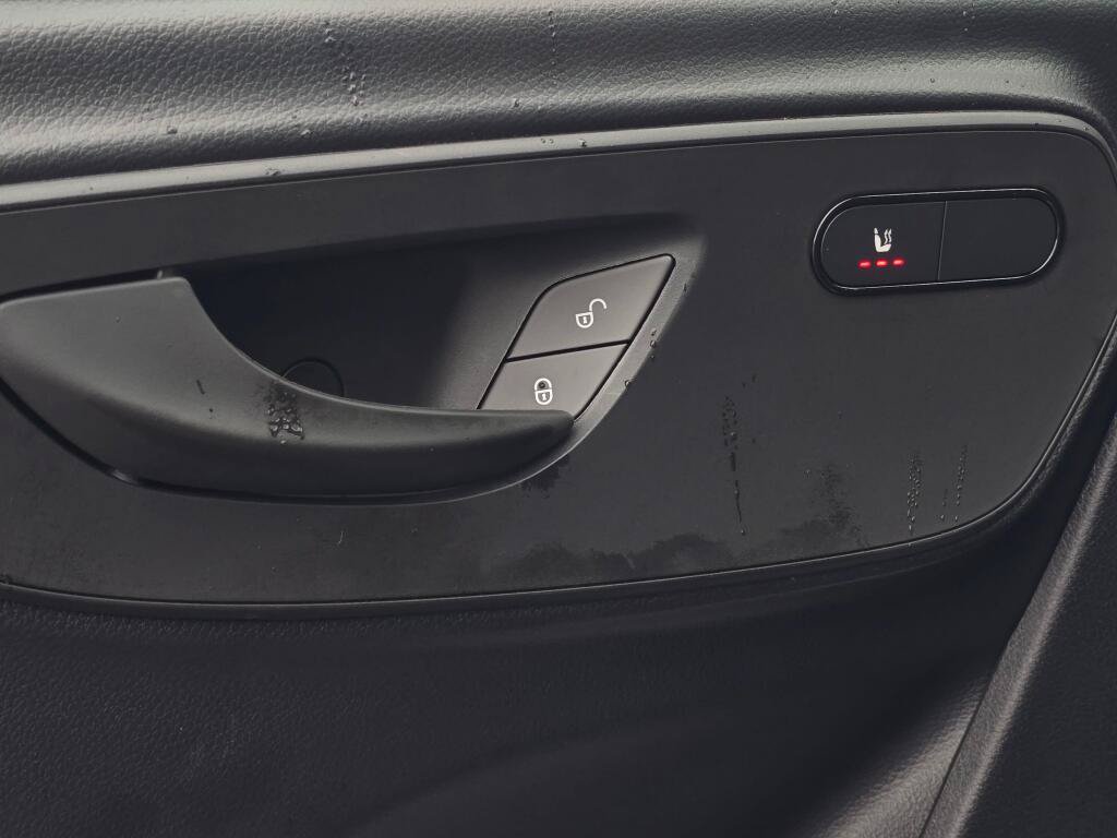New 2025 Mercedes-Benz eSprinter 170 Cargo image 32