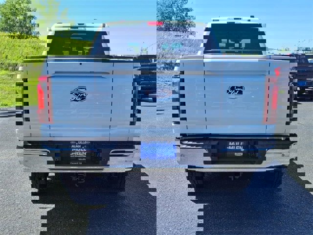 New 2025 Ford F150 Lariat w/ Equipment Group 502A High image 4