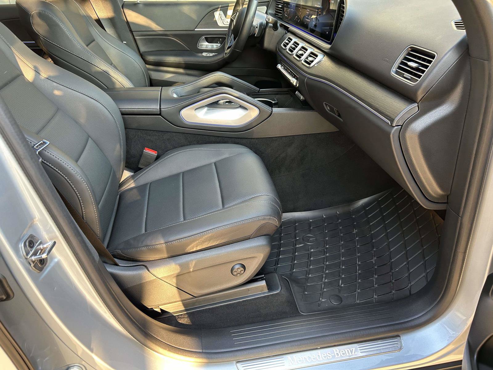 Certified 2025 Mercedes-Benz GLE 450e 4MATIC image 48