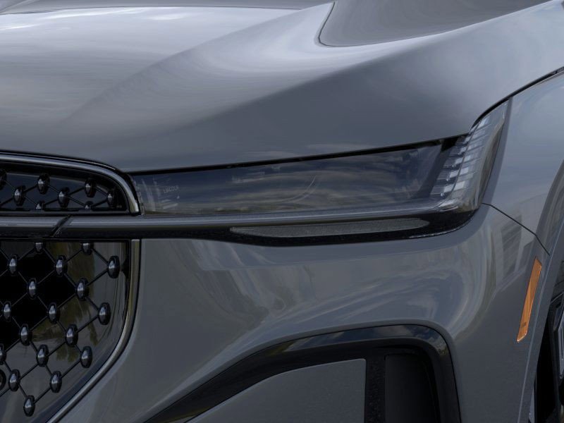 New 2025 Lincoln Nautilus Reserve image 18