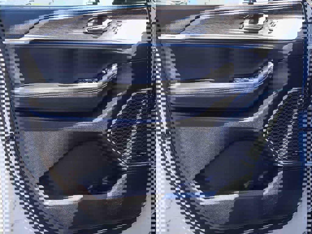 Certified 2023 Jeep Grand Cherokee 4WD 4xe image 19