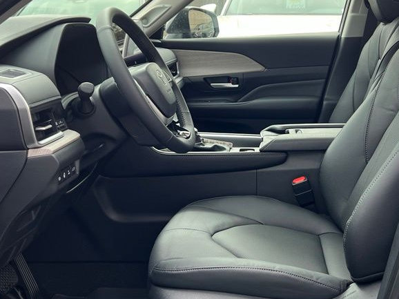 New 2026 Toyota Grand Highlander AWD Hybrid image 9