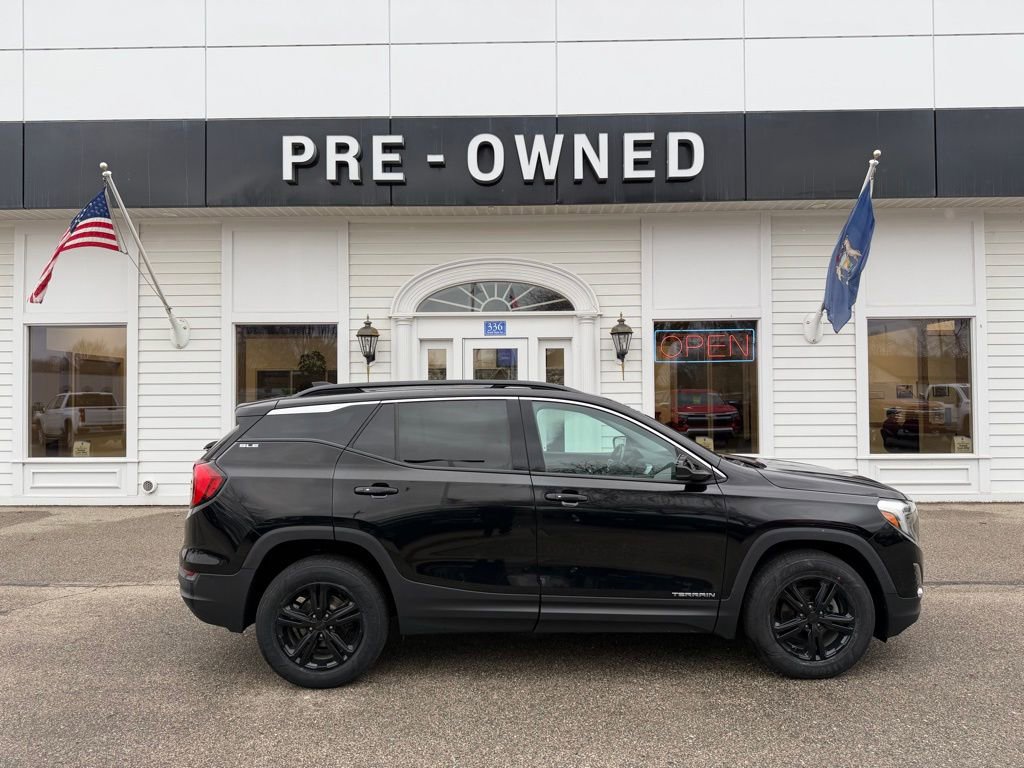 Certified 2020 GMC Terrain SLE w/ Driver Convenience Package image 4
