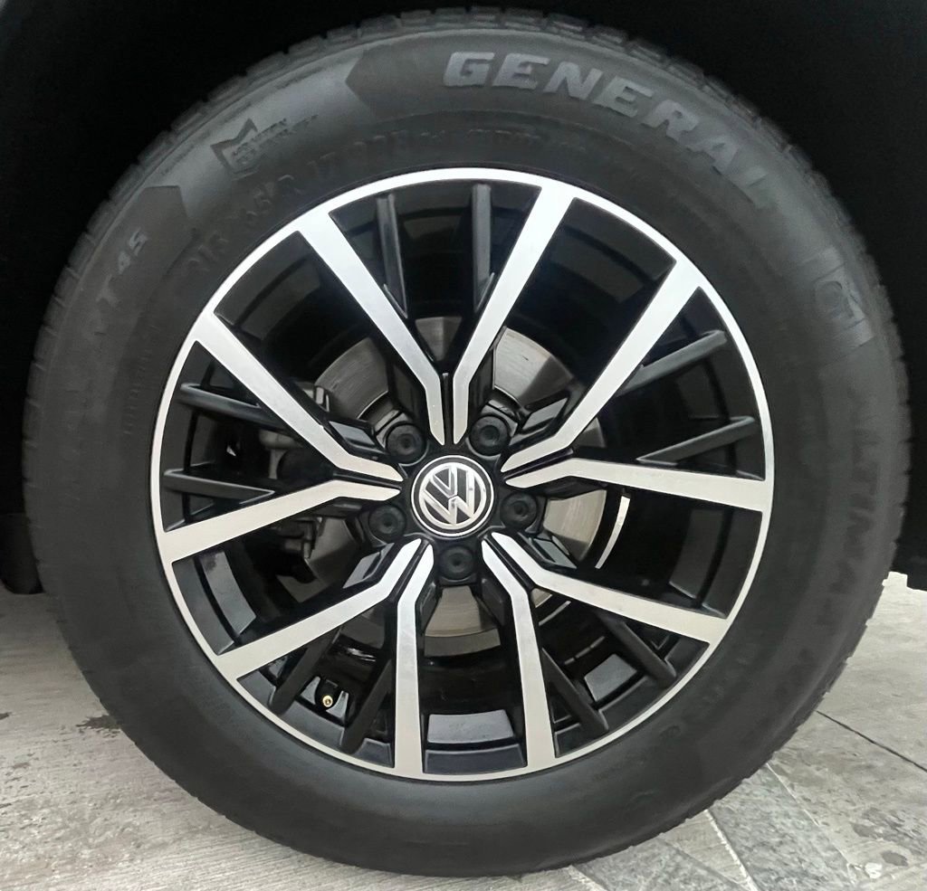 Used 2021 Volkswagen Tiguan SE image 7