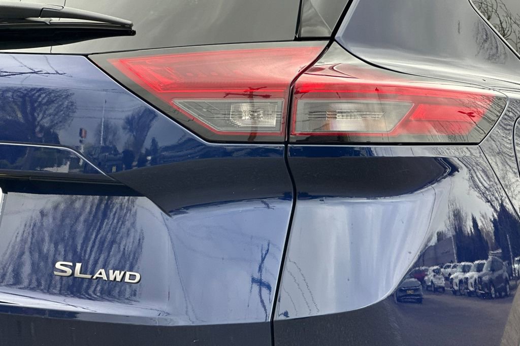 Used 2026 Nissan Rogue SL AWD/4WD image 27