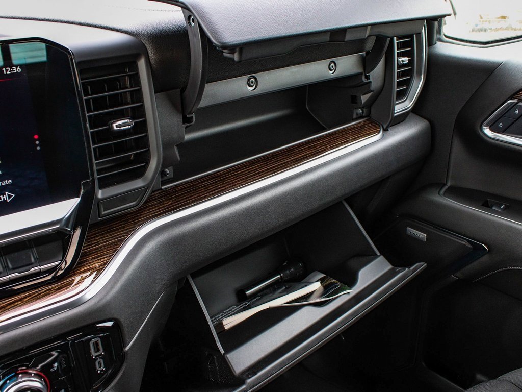 Used 2025 GMC Sierra 1500 Elevation w/ Preferred Package image 18