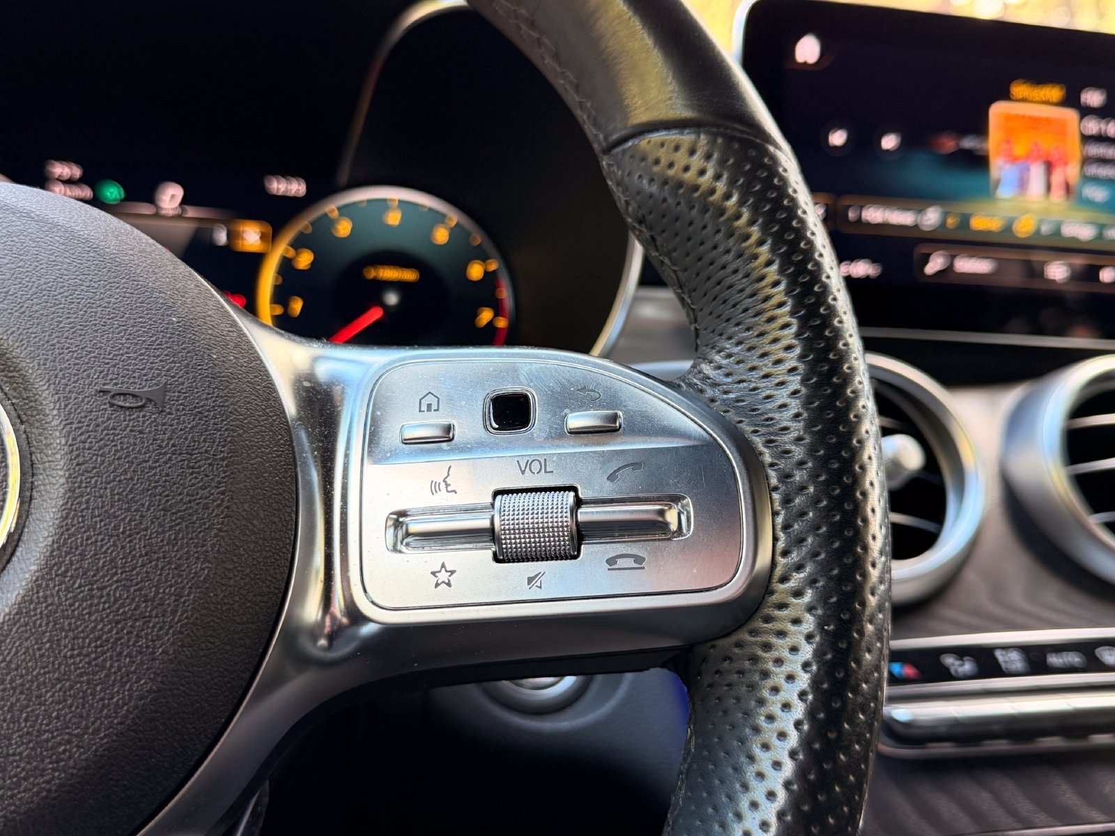 Certified 2022 Mercedes-Benz GLC 300 4MATIC image 26