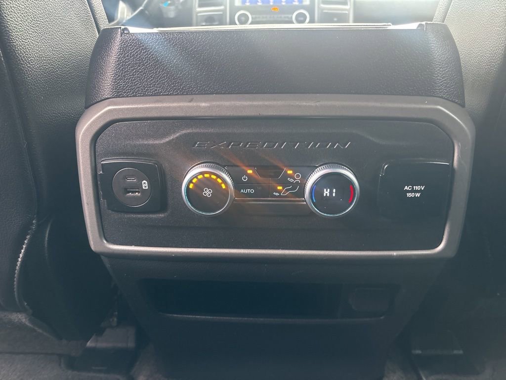 Used 2021 Ford Expedition XLT image 17
