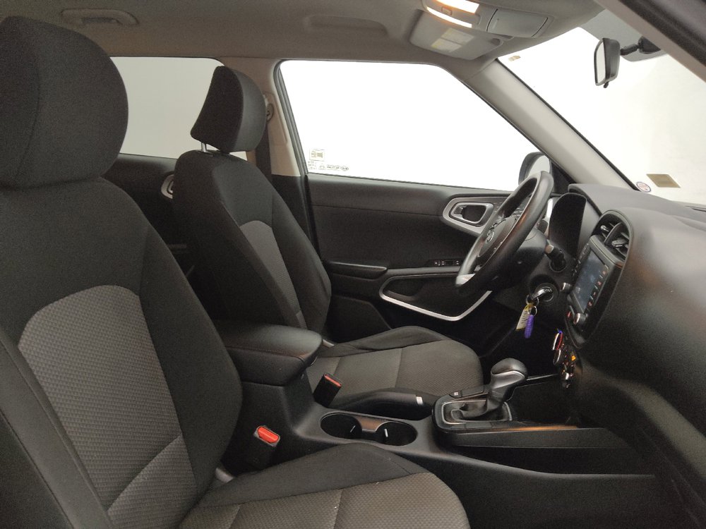 Used 2020 Kia Soul LX FWD image 21