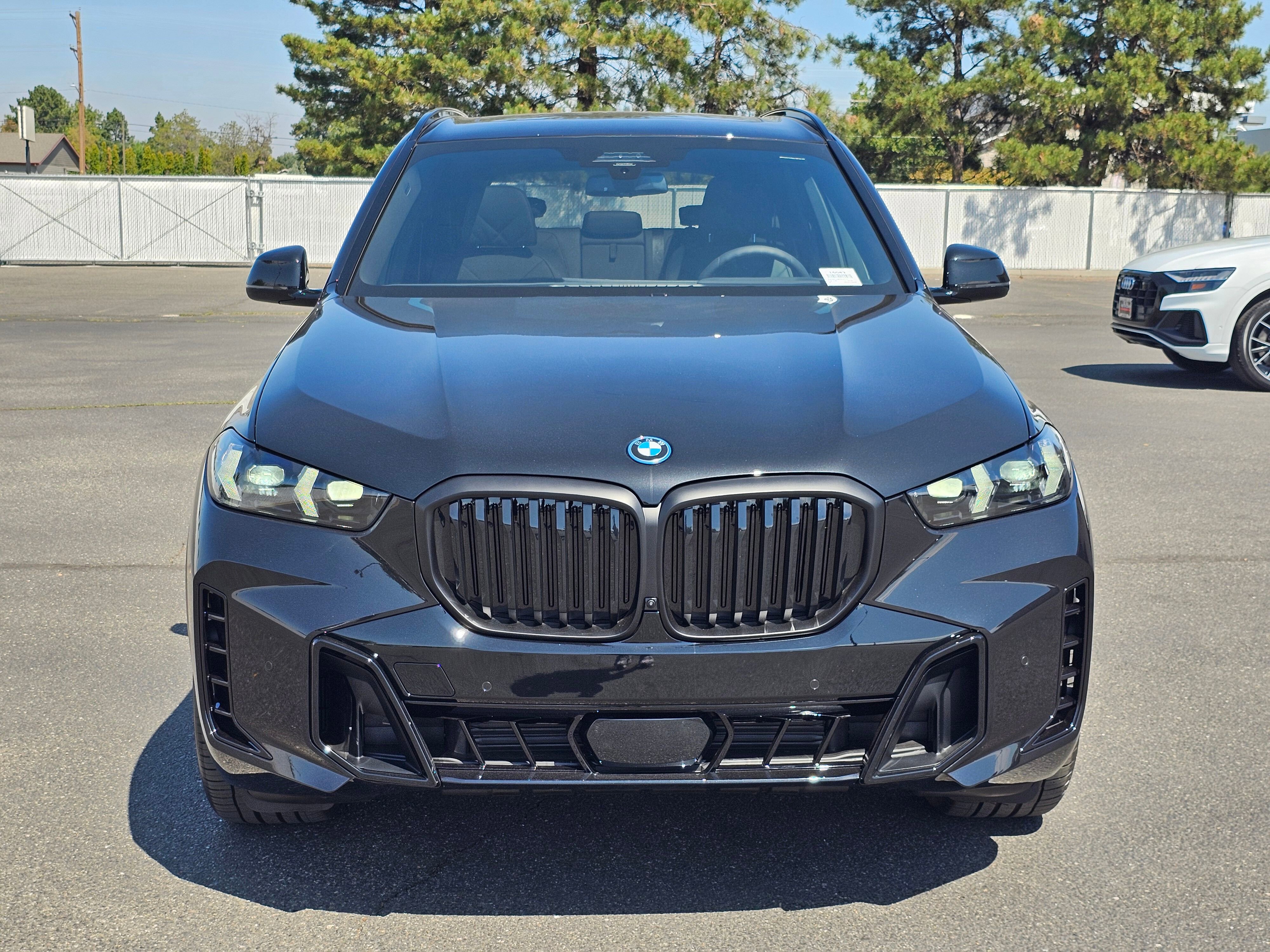 New 2026 BMW X5 xDrive50e w/ M Sport Package image 6