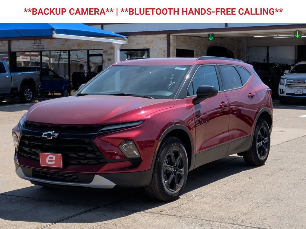New 2026 Chevrolet Blazer LT w/ Convenience Package FWD image 3