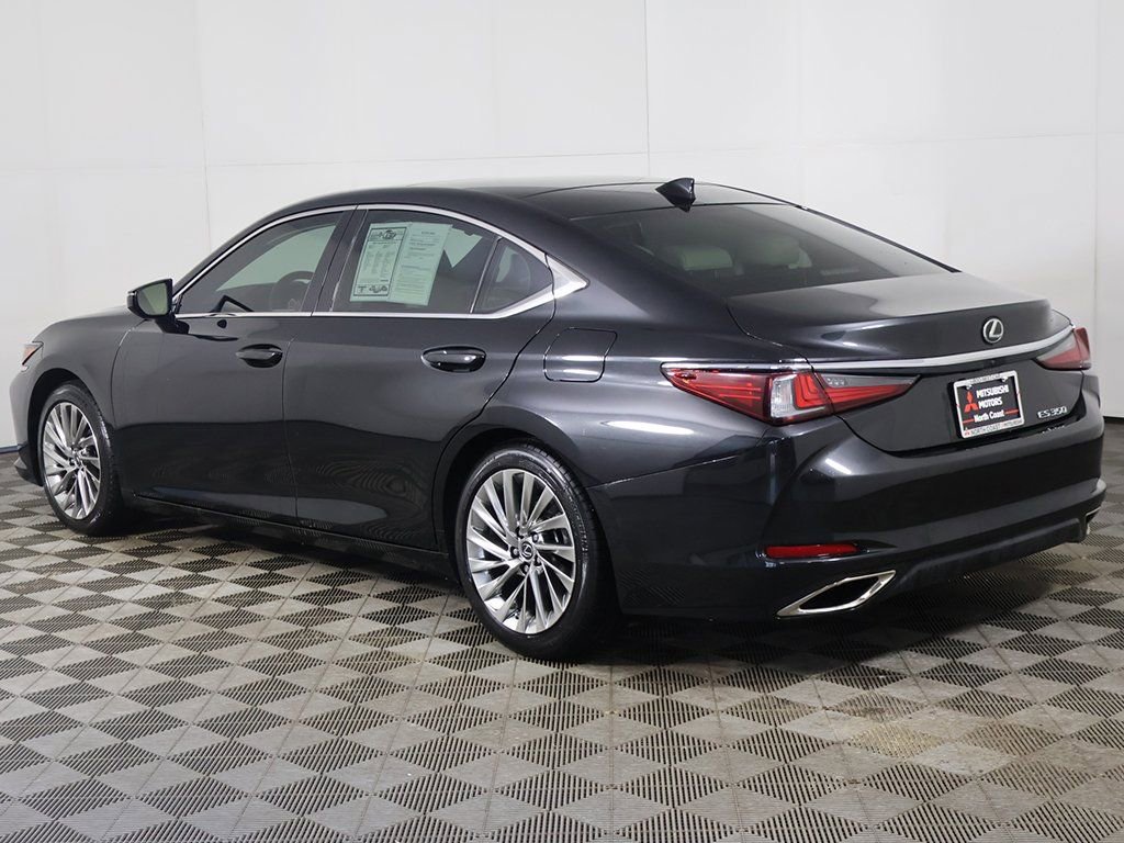 Used 2023 Lexus ES 350 w/ Ultra Luxury Package image 12