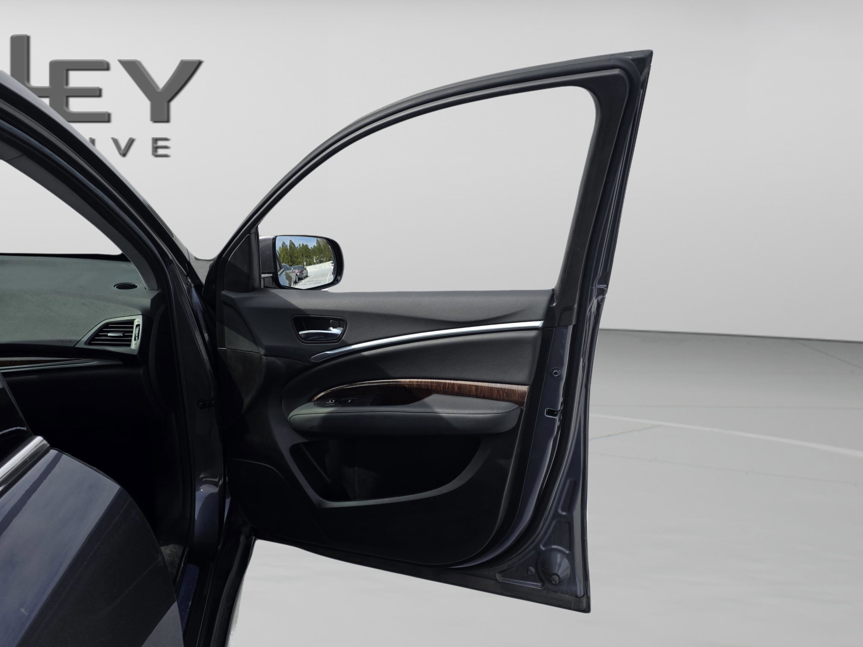 Used 2019 Acura MDX FWD image 24