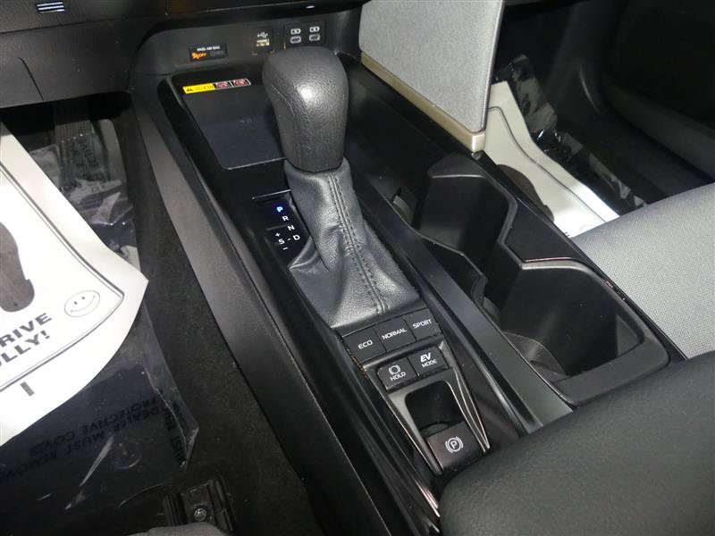 Used 2025 Toyota Camry LE w/ Convenience Package AWD/4WD image 38