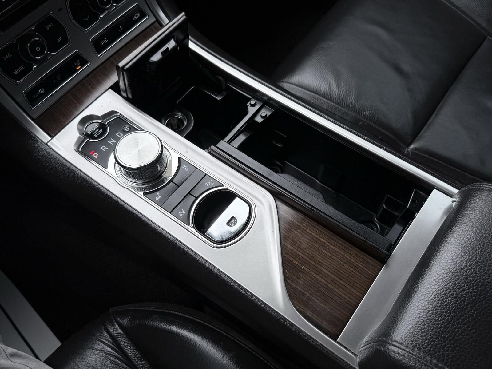 Used 2014 Jaguar XF 3.0 image 42