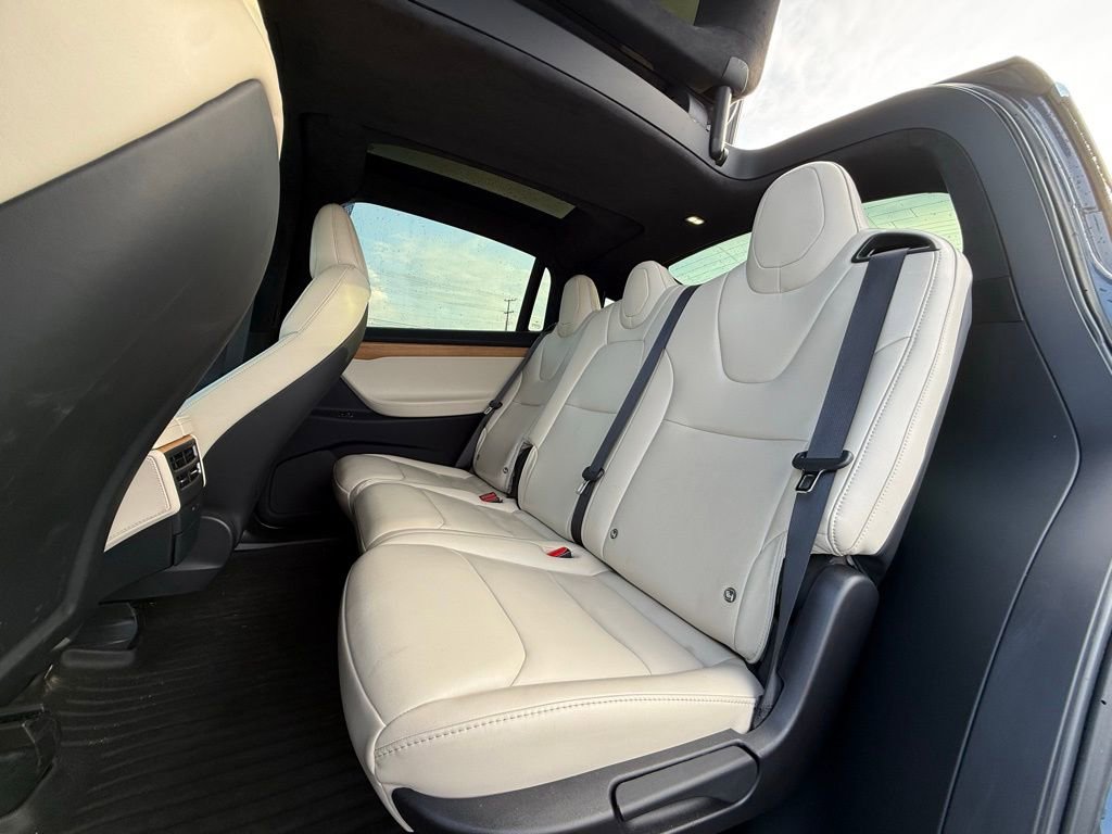 Used 2020 Tesla Model X Long Range image 25