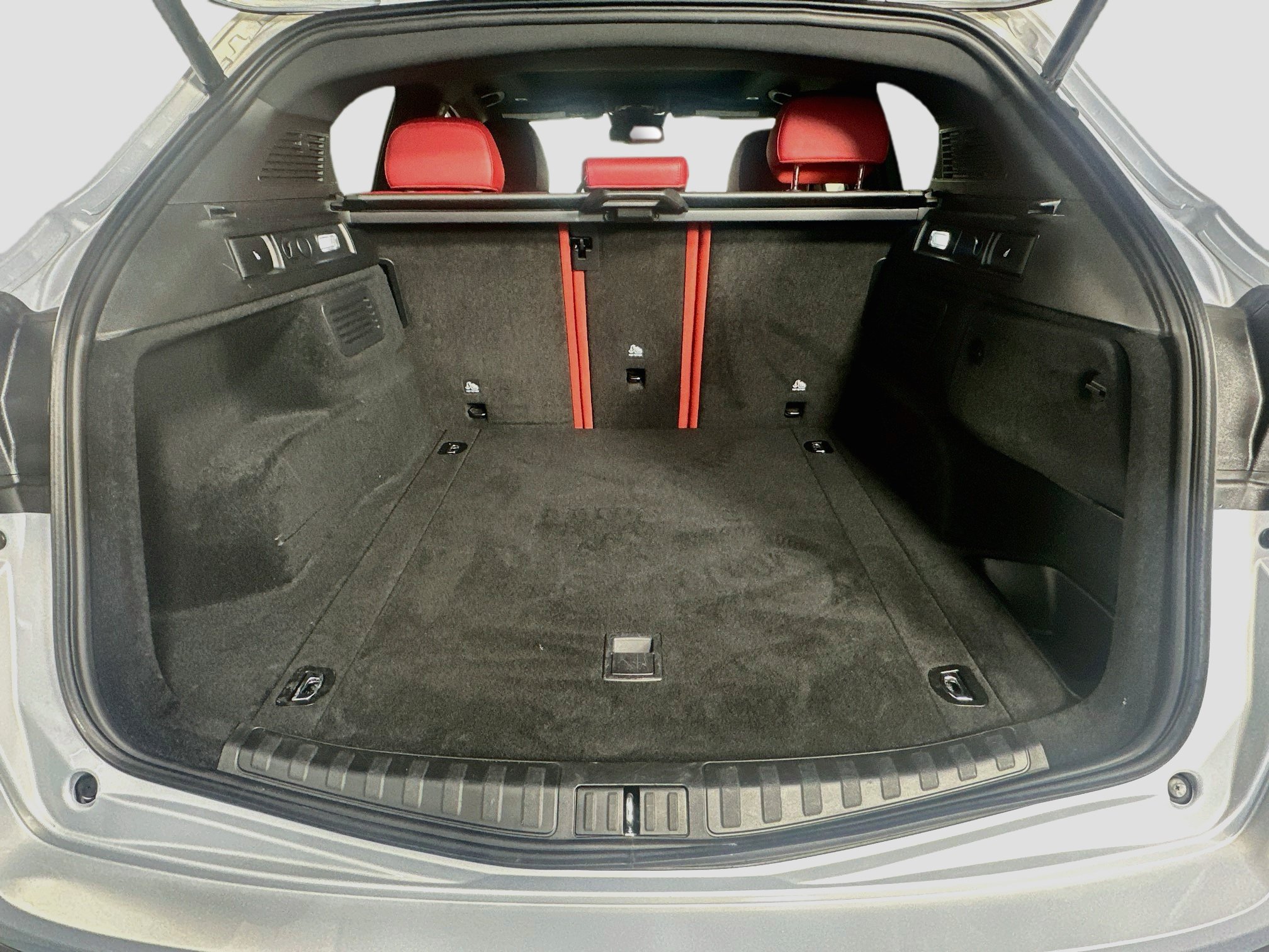 Used 2023 Alfa Romeo Stelvio Sprint RWD image 30