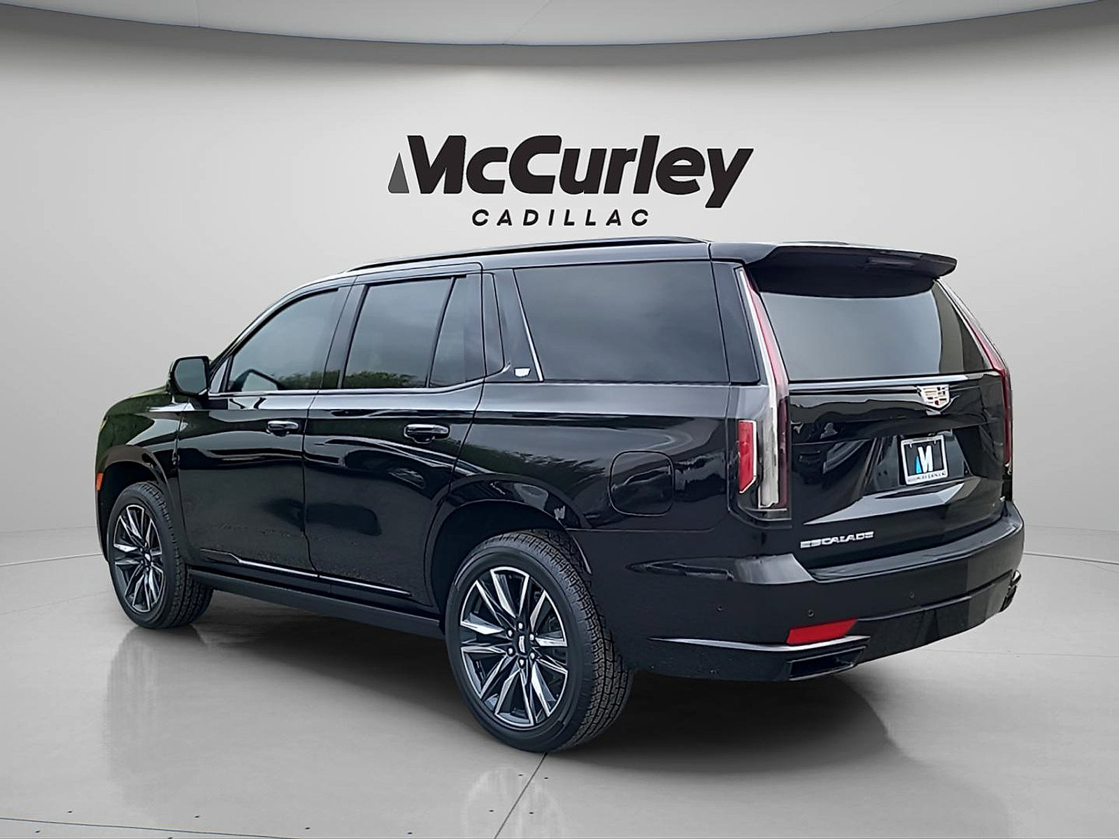 Used 2021 Cadillac Escalade Sport w/ Driver Assist Tech Package AWD/4WD image 5