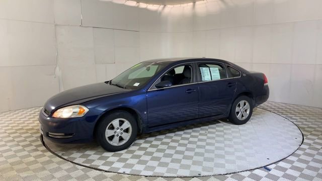 Used 2009 Chevrolet Impala LT FWD image 7