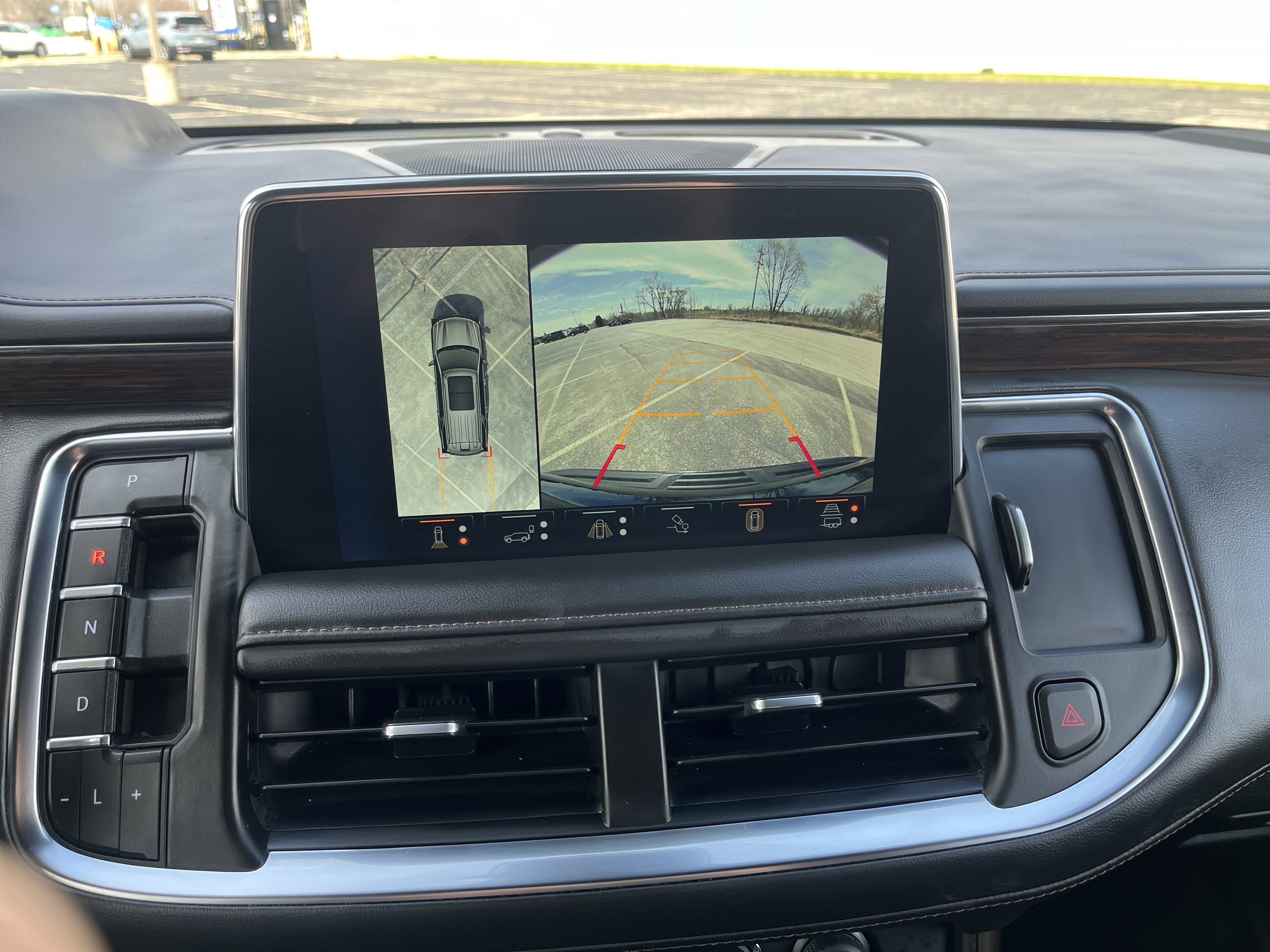Used 2023 Chevrolet Tahoe High Country w/ Advanced Technology Package image 36