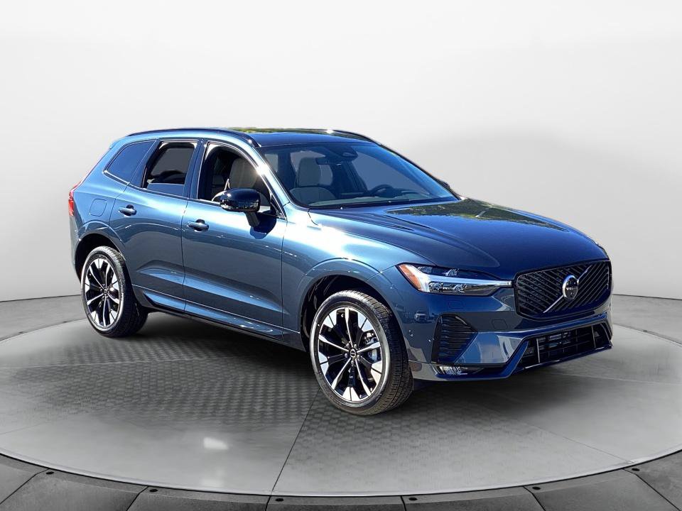 New 2027 Volvo XC60 B5 Plus AWD/4WD image 1
