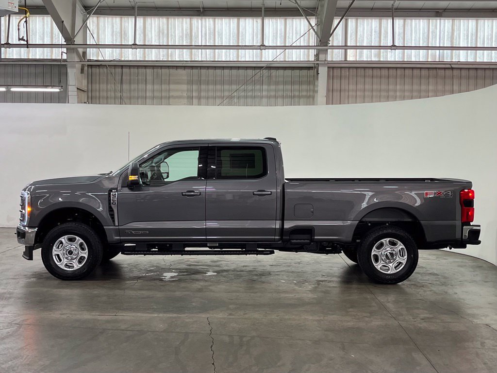 New 2026 Ford F250 XLT w/ XLT Premium Package AWD/4WD image 15