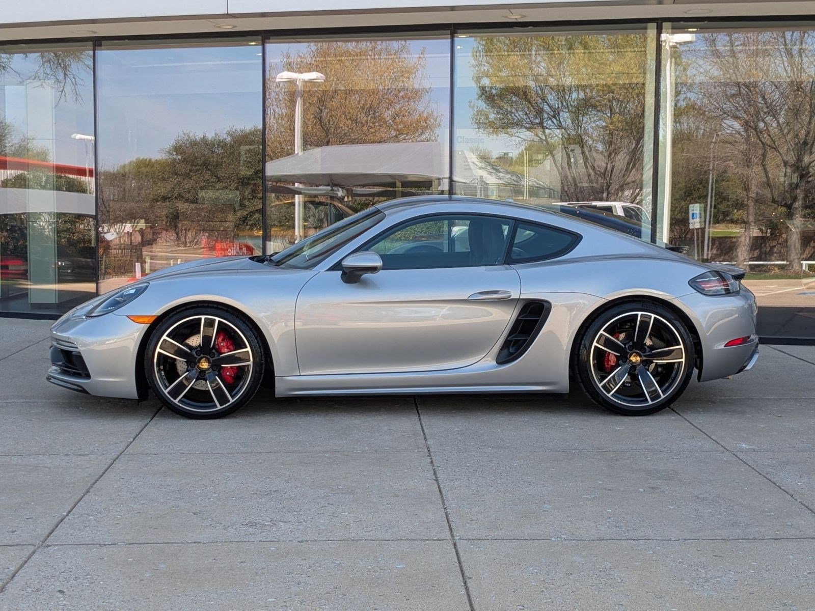 Certified 2025 Porsche 718 Cayman S video 2