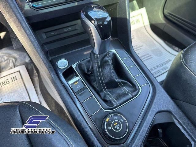 Used 2023 Volkswagen Tiguan SE image 29