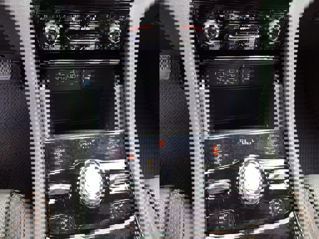 New 2025 Jeep Grand Cherokee Summit w/ Adv Protech Group IV image 10