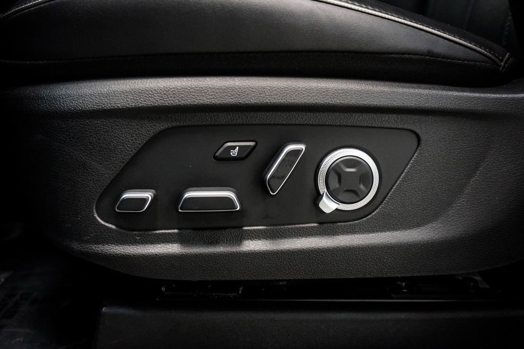 Used 2025 Hyundai Palisade Calligraphy AWD/4WD image 7