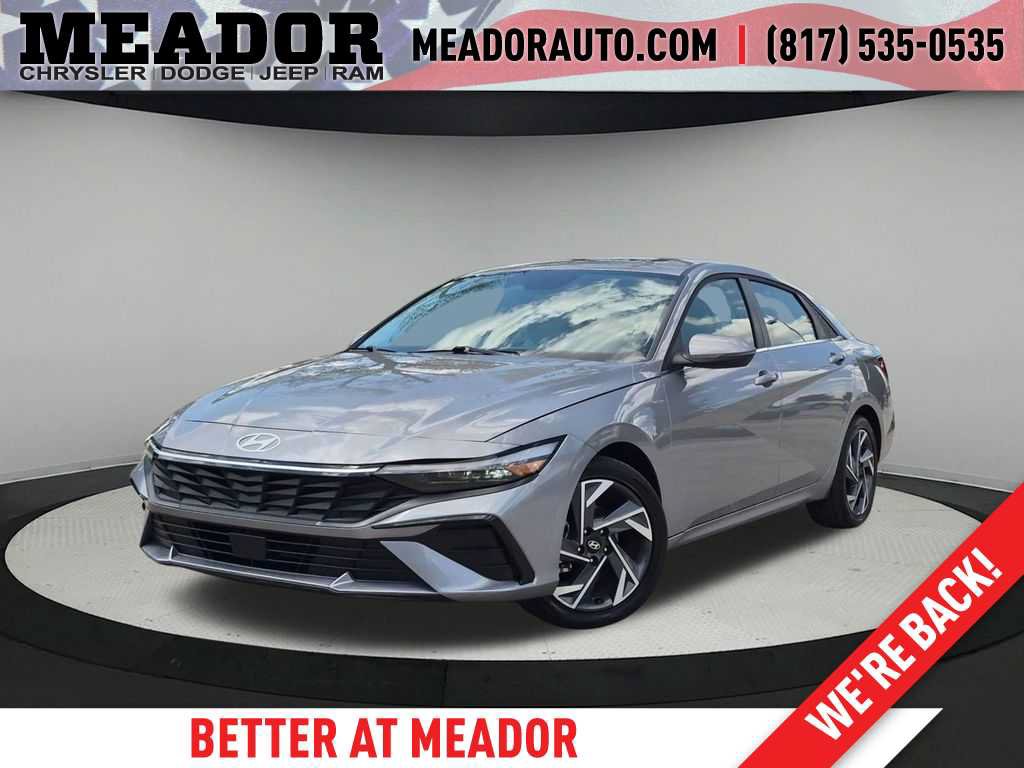 Used 2025 Hyundai Elantra Limited FWD image 1