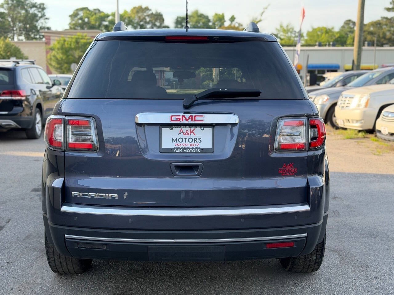 Used 2014 GMC Acadia SLE FWD image 5