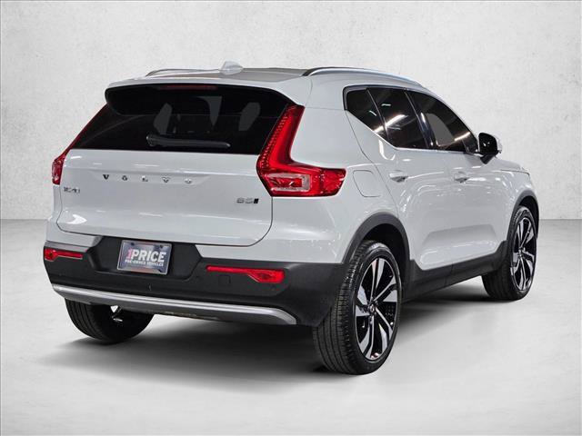 Used 2024 Volvo XC40 B5 Ultimate w/ Protection Package Premier AWD/4WD image 5