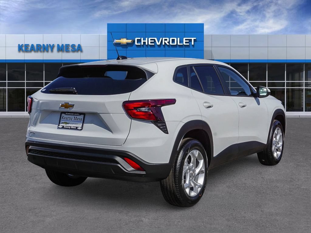 New 2026 Chevrolet Trax LS w/ LS Convenience Package FWD image 6
