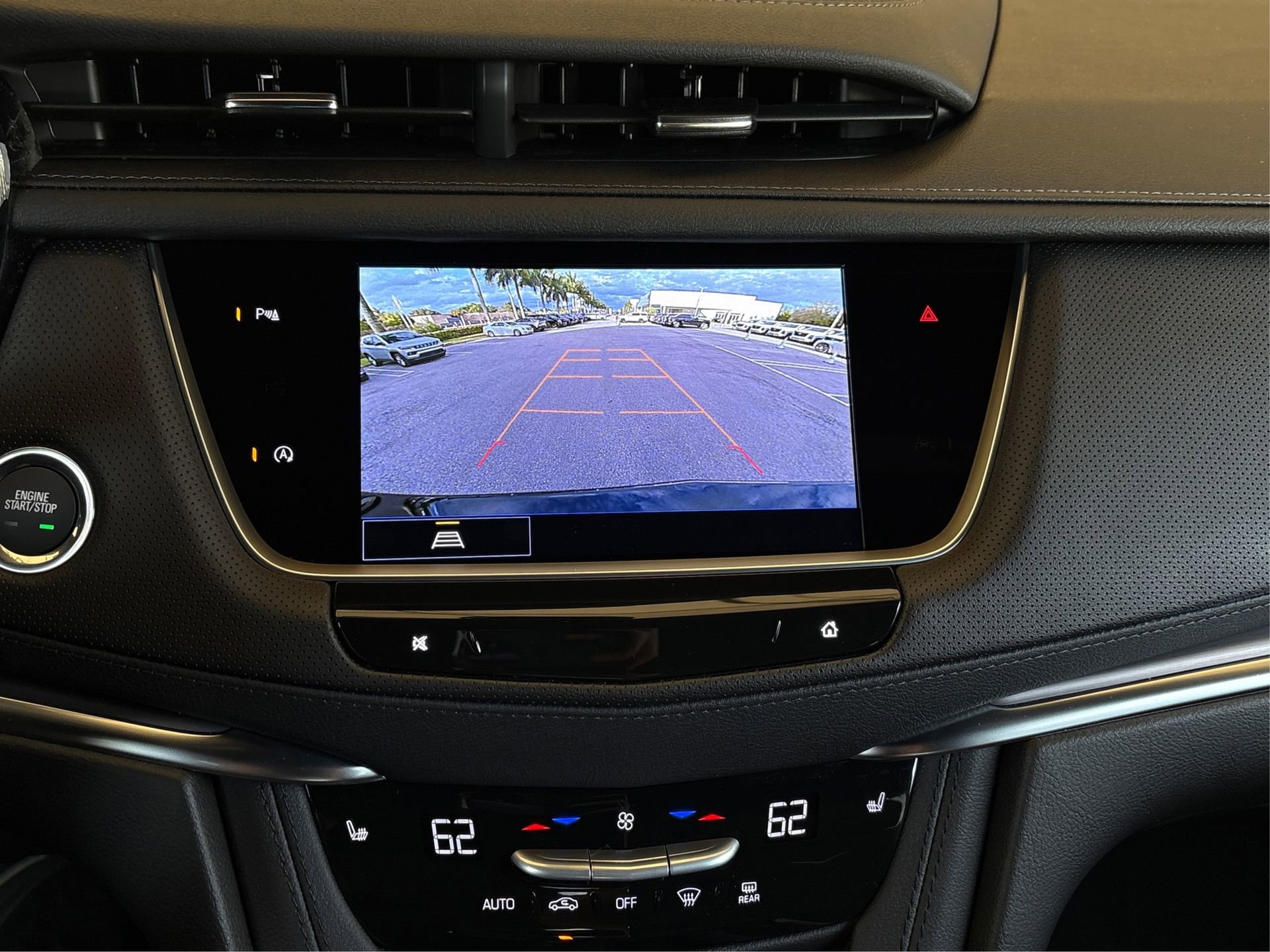 New 2026 Cadillac XT5 Luxury image 24