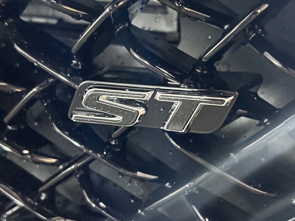 New 2026 Buick Enclave Sport Touring w/ Power Package image 13