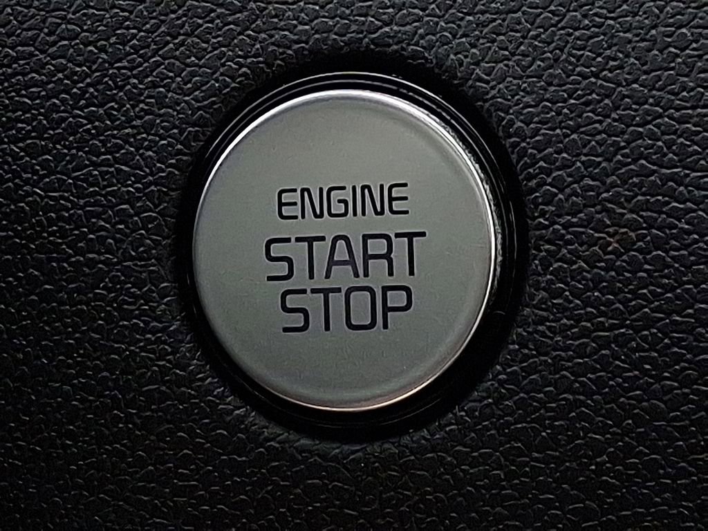 Certified 2023 Kia Sorento SX image 19