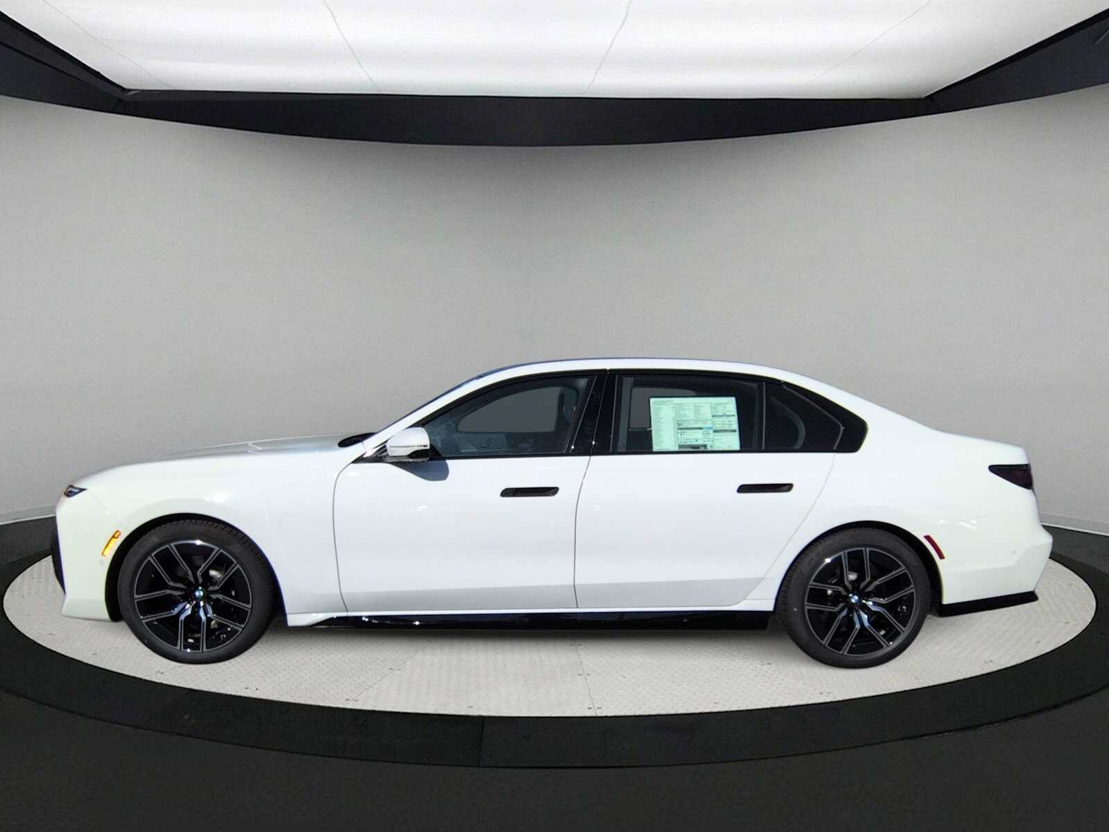 New 2026 BMW 740i xDrive AWD/4WD image 5