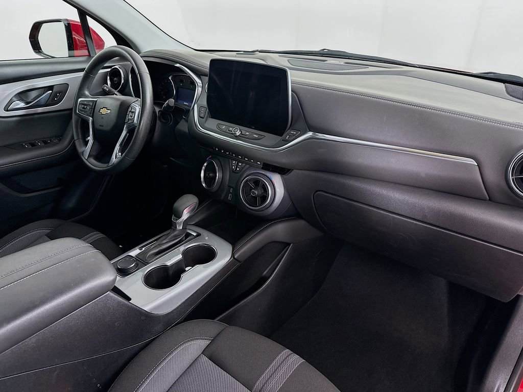 Used 2023 Chevrolet Blazer LT image 34