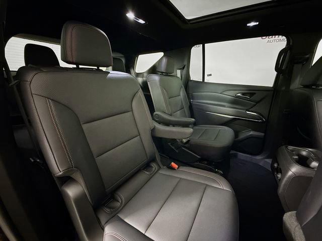 Used 2025 Chevrolet Traverse Z71 image 32