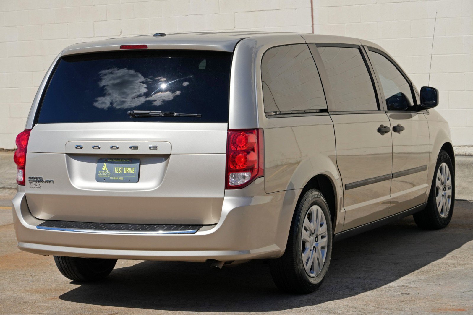Used 2015 Dodge Grand Caravan American Value Package w/ UConnect Hands-Free Group FWD image 40