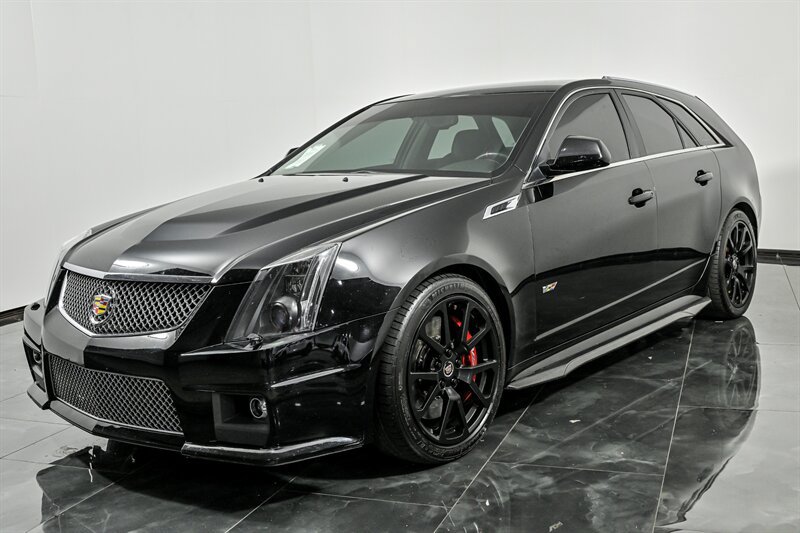 Used 2014 Cadillac CTS V RWD image 5